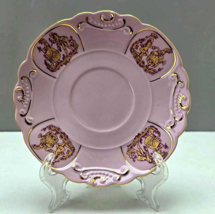 Filiżanka do mokki ze scenką rodzajową różowa porcelana