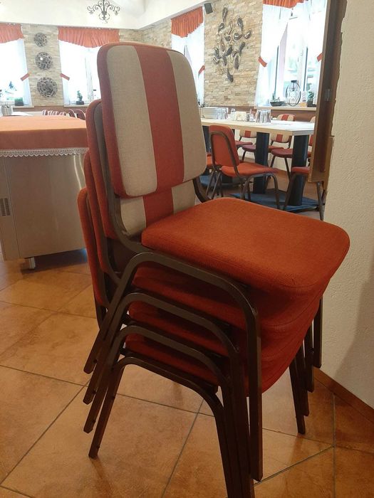 Sprzedam krzesła i stoły