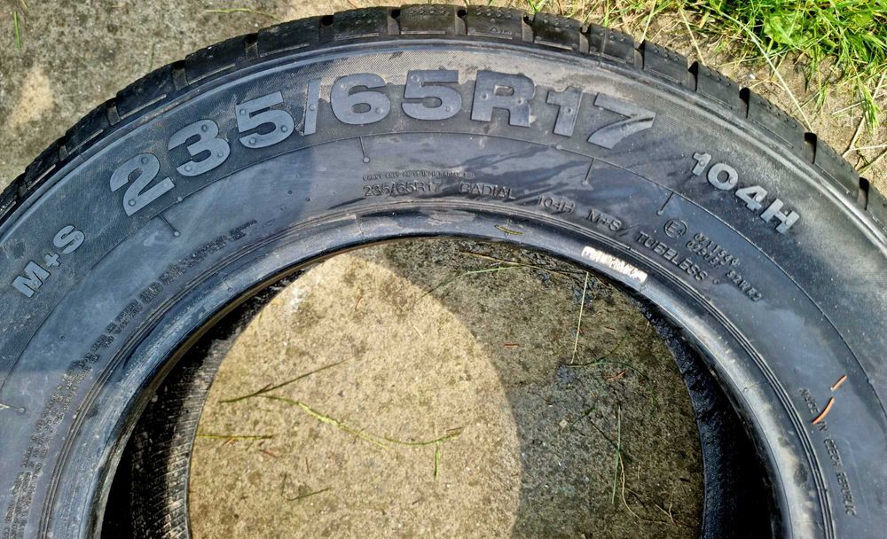 235/65R17 * Opony * 4x4* Continental * 4 sztuki *** # 451 RB ***