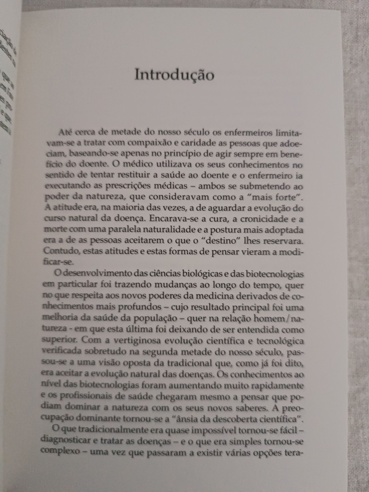 Livro "Cuidar a Pessoa em Fase Terminal, Perspectiva Ética"