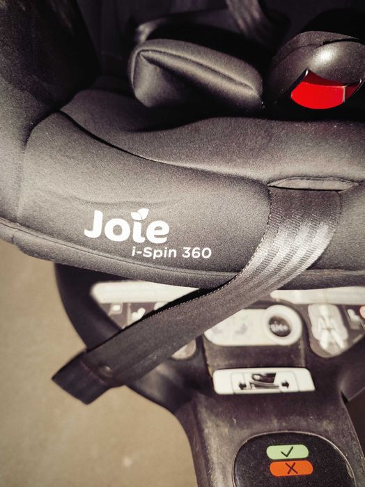 Fotelik samochodowy Joie i-Spin 360