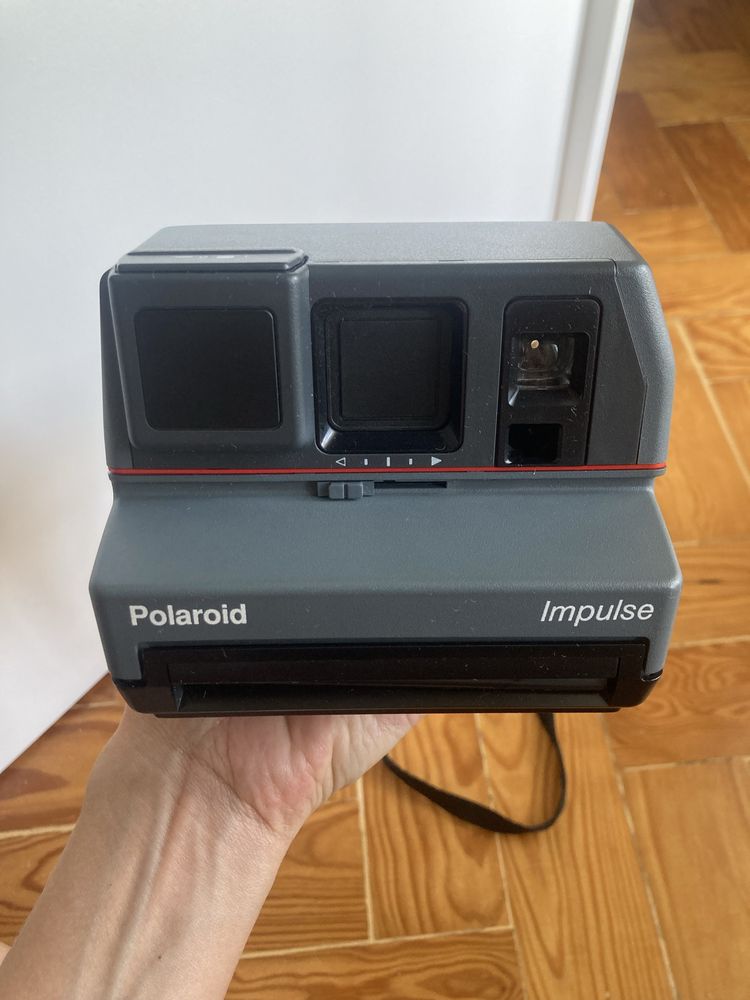 Polaroid 600 Plus Impulse Color
