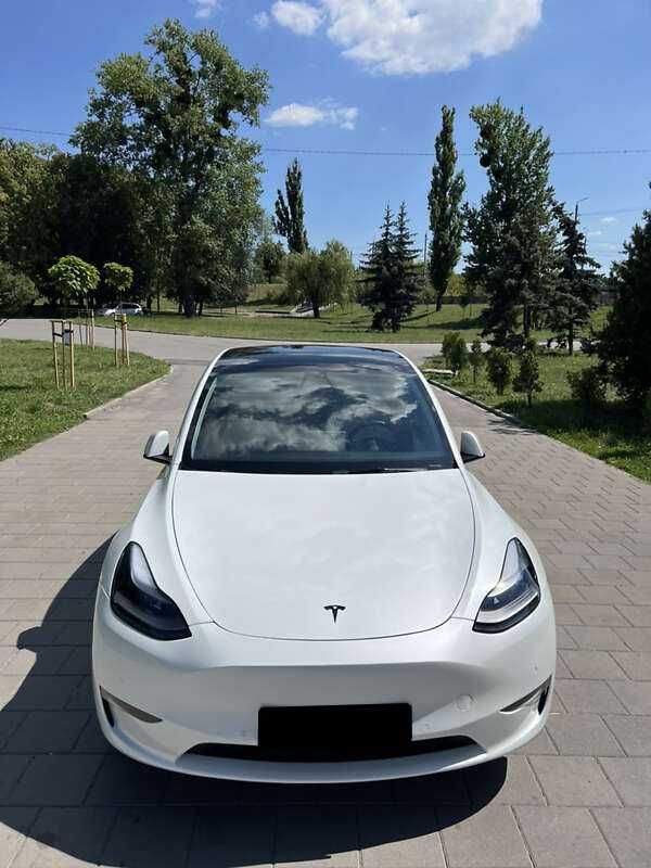 Tesla Model Y 2021 Long Range 82 kWh Dual Motor