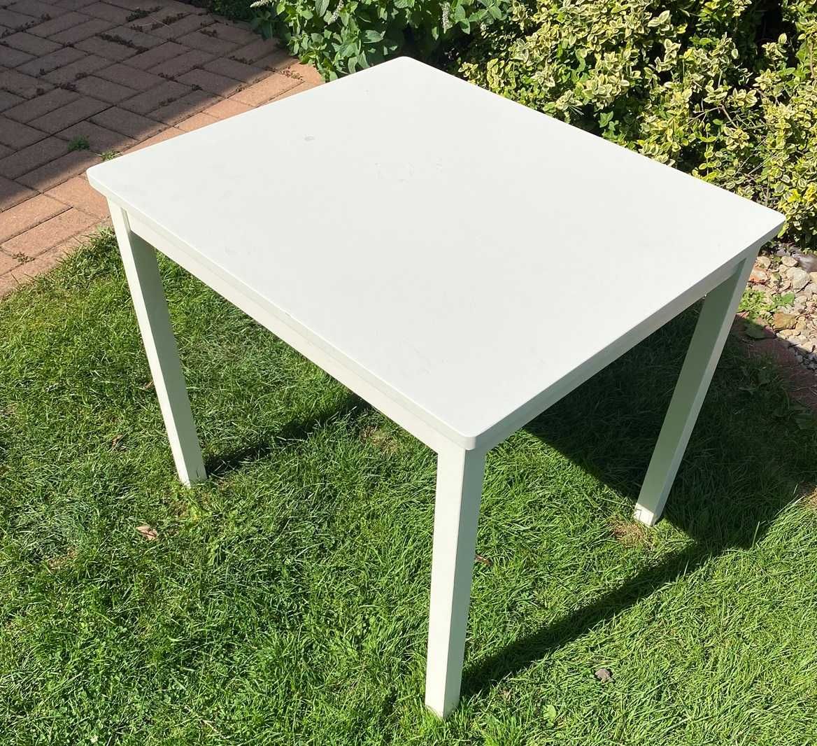 zestaw - biały fotelik bujany i stolik dla dziecka , IKEA