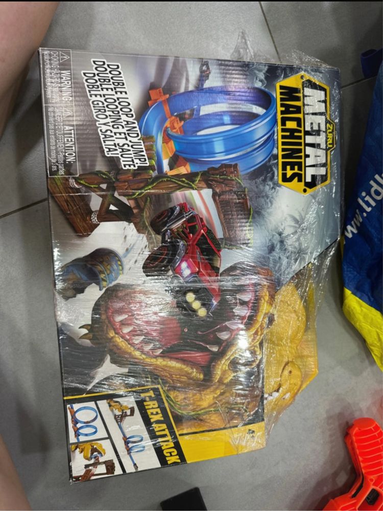 Pista zuru metal machines