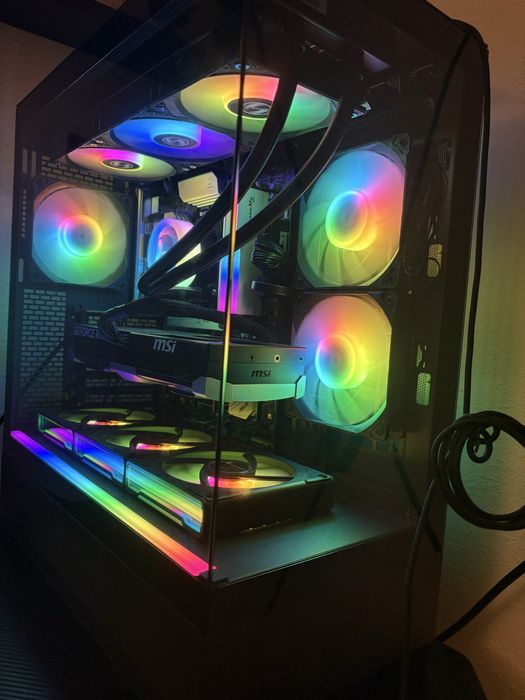 PC Gamin Ryzen 7 9800X3D + RTX 5070 Ti