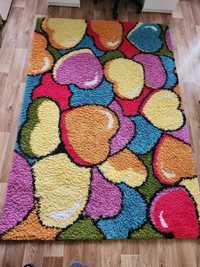 Продам яскравий килим