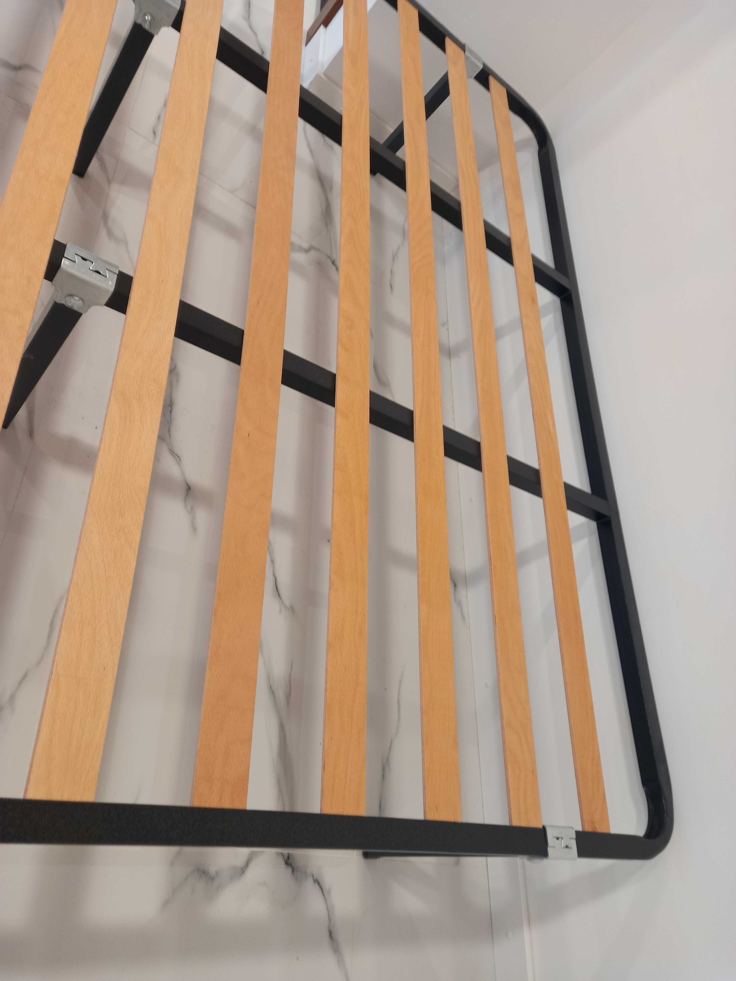 Base para cama (mudei  de casa e preciso vender)