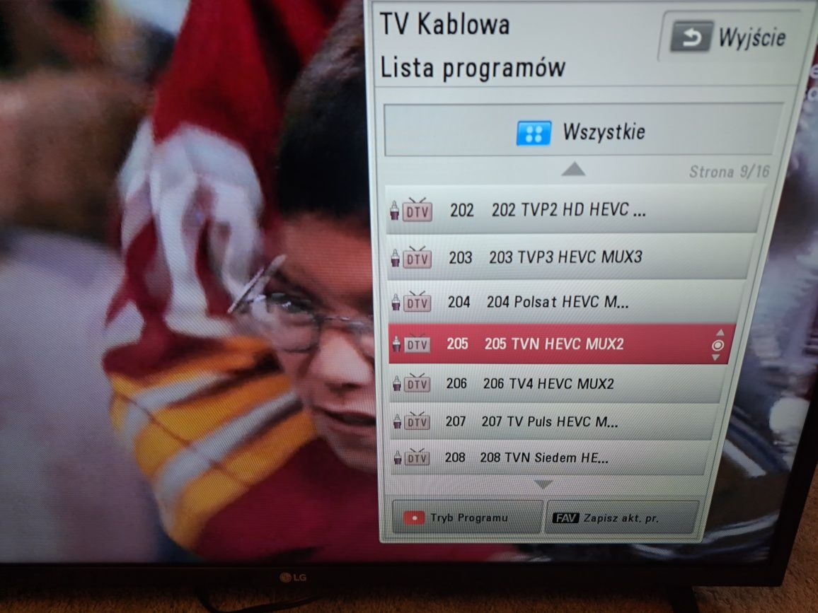 Led  tv 32cale FullHd DVBT2 HEVC odbiera bez zadnych dekoderow