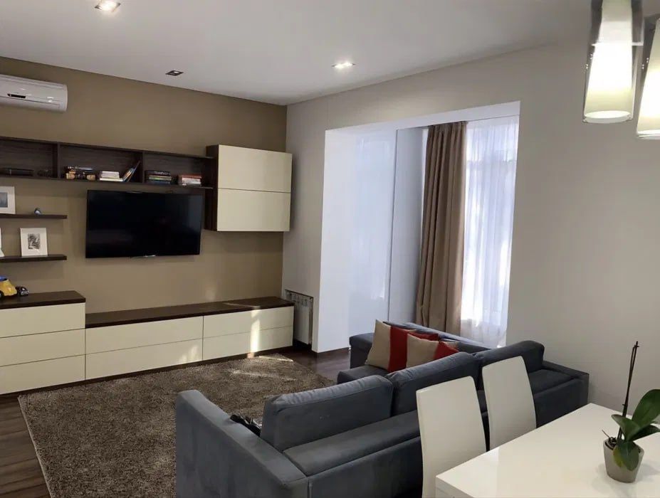 1-кімнатна квартира біля набережної в Ірпені з ремонтом