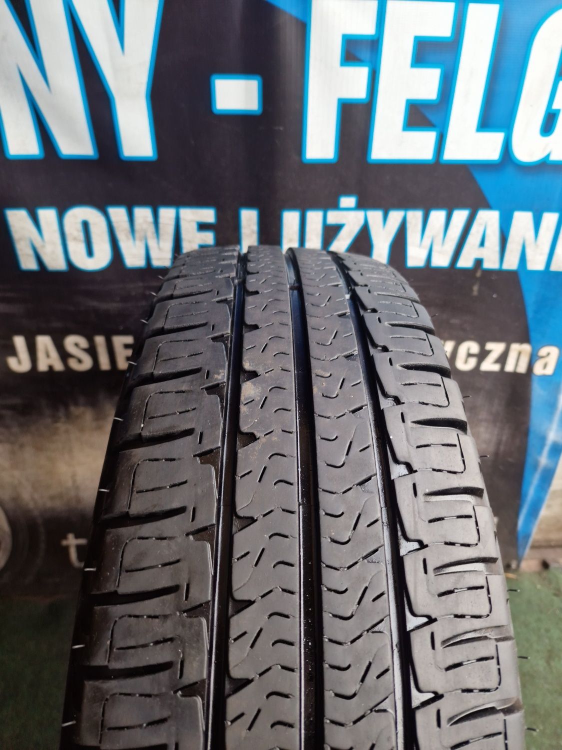 Opona letnia 225/75/16C Michelin Agilis Camping wzmacniana pojedy 7.7m