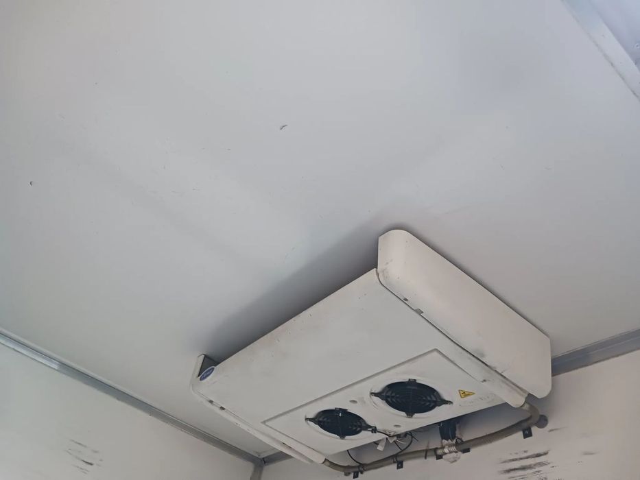 Iveco Daily 35C14 2.3 140 KM 2018r SALON Izoterma Chłodnia Mroźnia Agregat zasilanie zew. 250 tyś km  Iveco Daily 35C14 18r 230V WINDA Klapa 1T ORYGINAŁ KLIMA bliźniaki