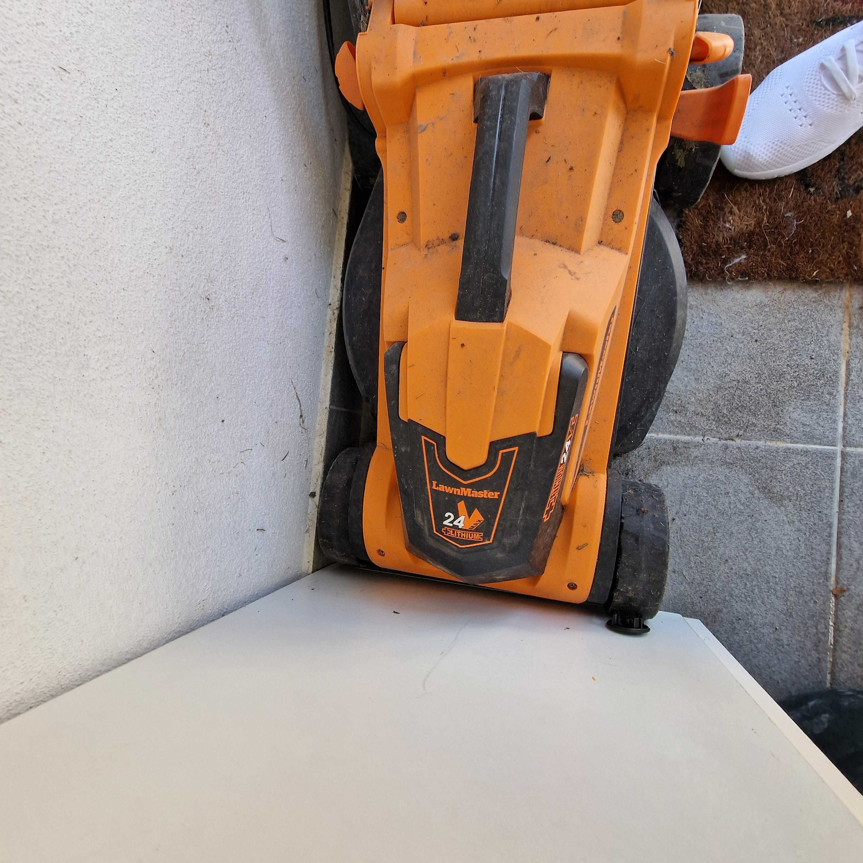 Corta relvas eletrico LawnMaster