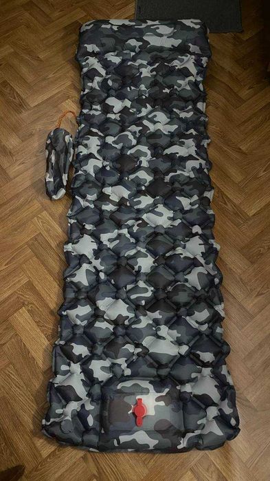 Каремат матрас надувной односпальный 192х65х6 с встроенным насосом