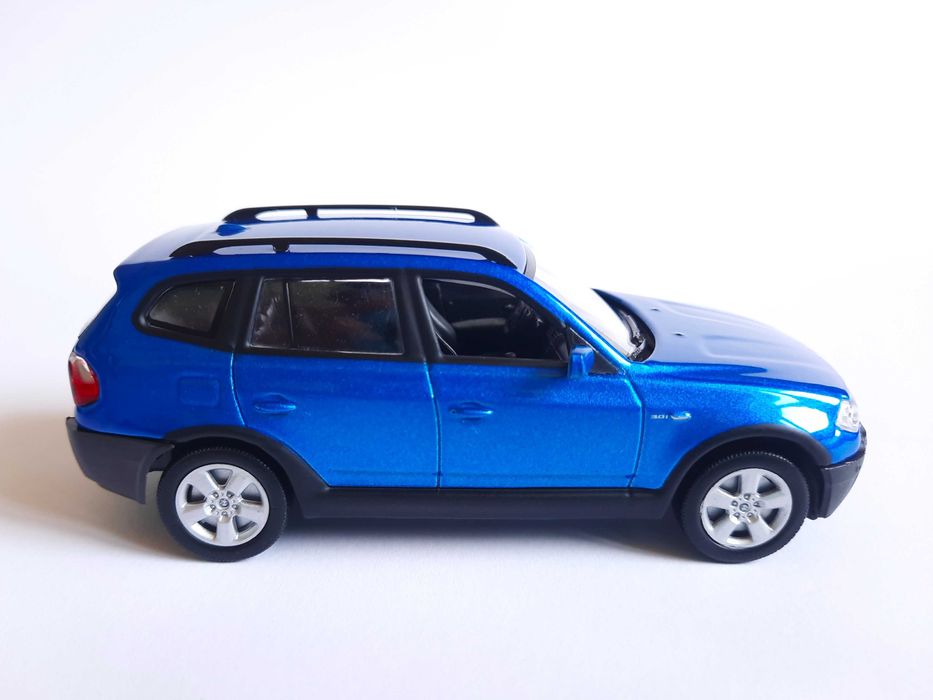 Колекційна Автомодель WELLY: Nex — BMW X3 3.0i E83 2004, Синій (1/43)