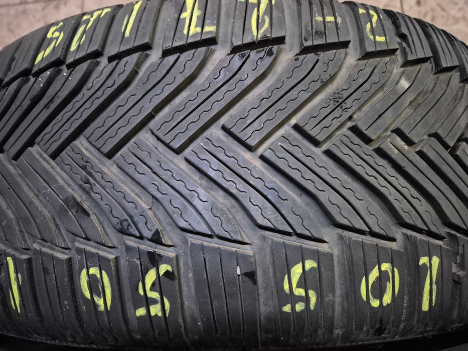 205/50r17 93V (Z27/25)009 2szt 6mm 19r Alpin 6 MICHELIN ZIMOWE