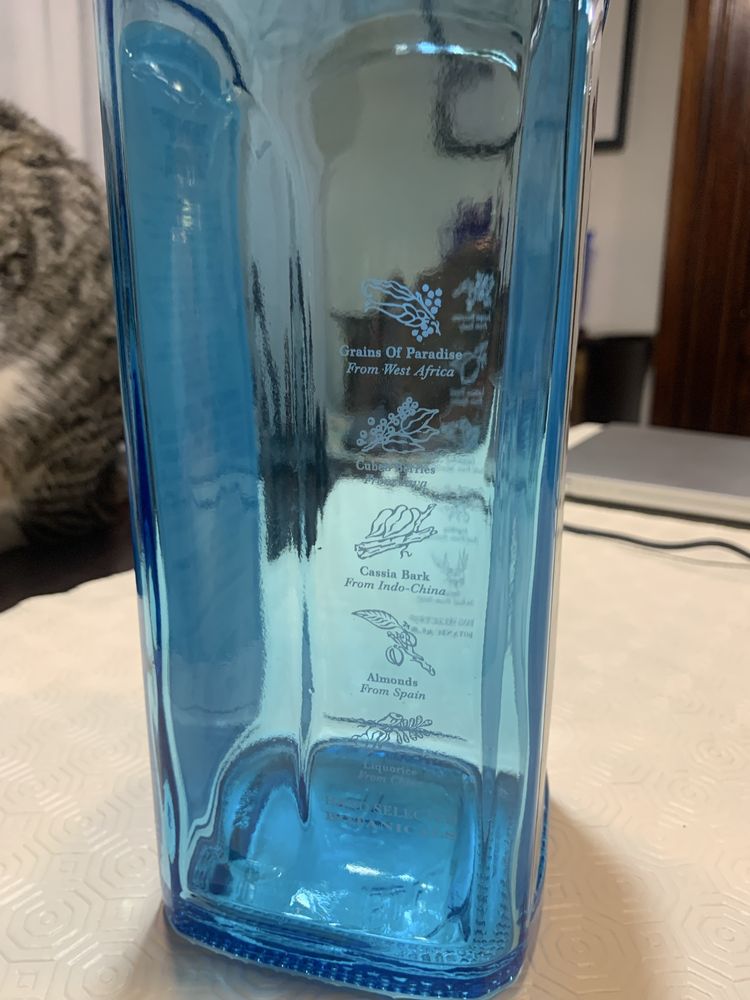 Garrafa Bombaim Safira Gin