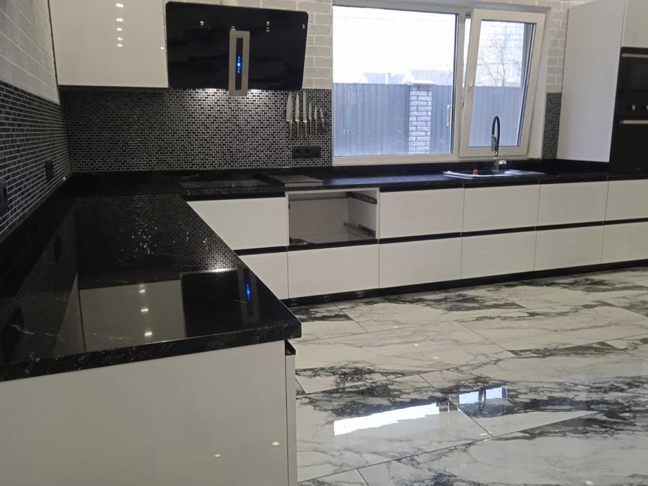 Стільниця з кварциту, стільниця з штучного каменю