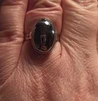 Stary srebrny pierścionek