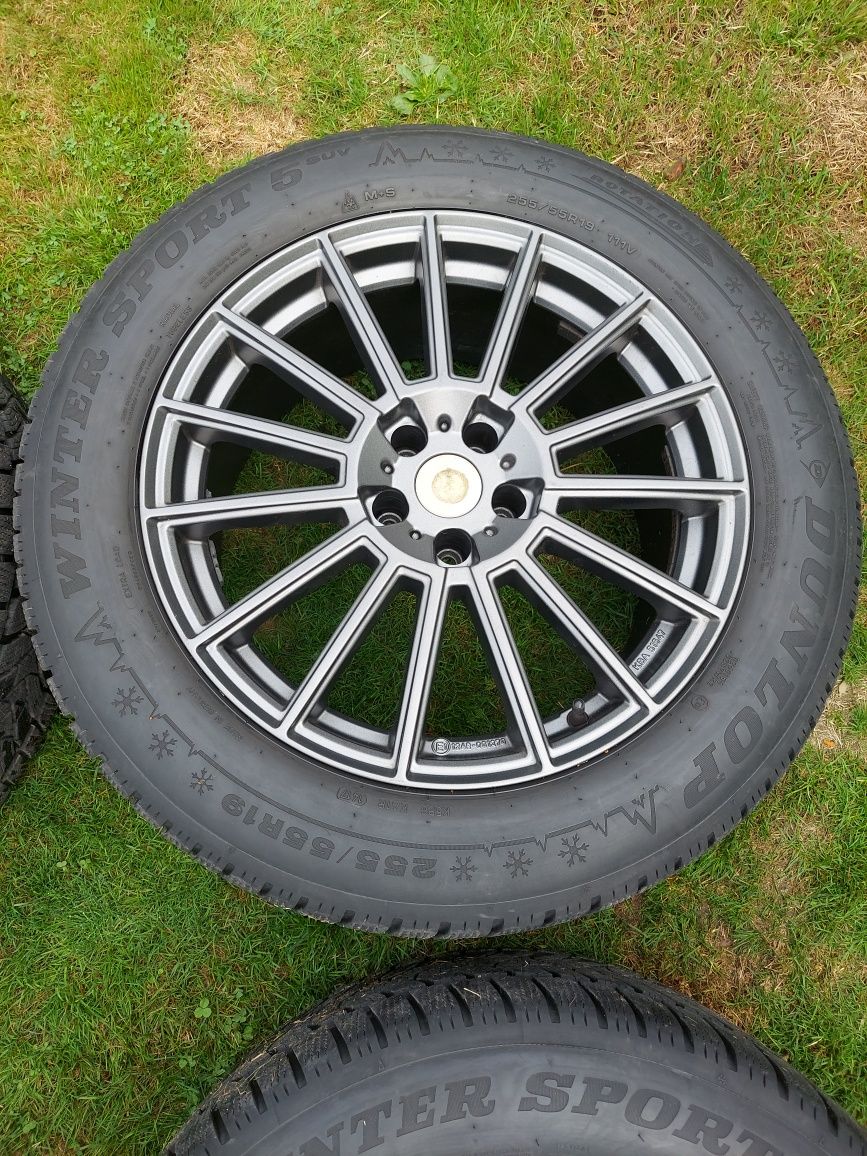 Koła VW 19'' 255/55/19 Super stan ZIMOWE