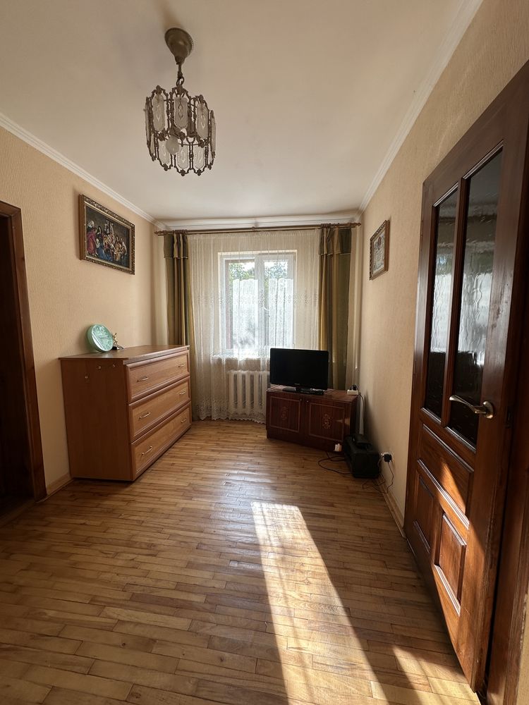 Продаж будинку біля Львова у с.Ременів