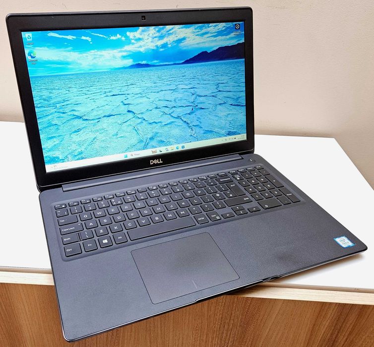 Надійний Dell Latitude 3500 i5-8265U 8/128GB нова батарея та диск SSD!