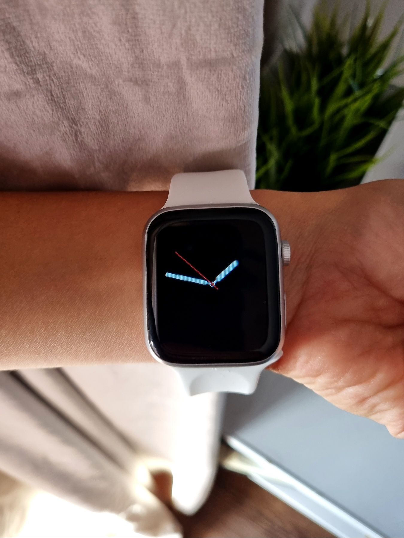Smartwatch nowy damski