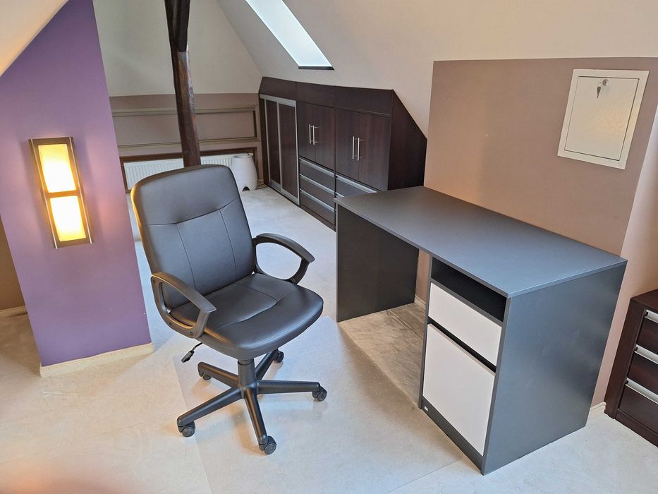 Dla studentów-mieszkanie w domku jednorodzinnym w Gliwicach-Łabędach