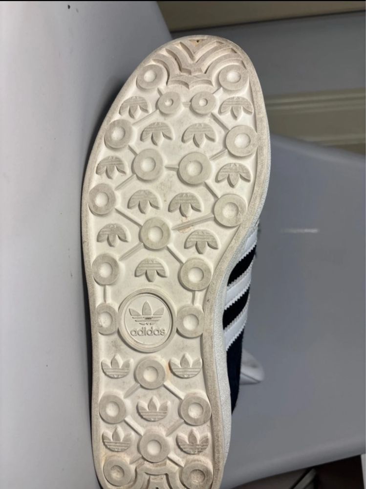 Adidas gazelle em bom estado