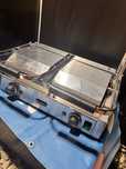 Grill kontaktowy ryflowany