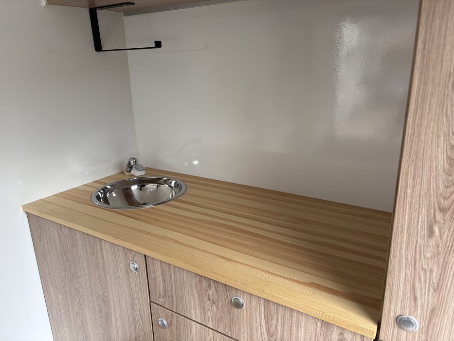 Przyczepa MiniKamp EVEREST mały lekki camper DMC 1000 kg