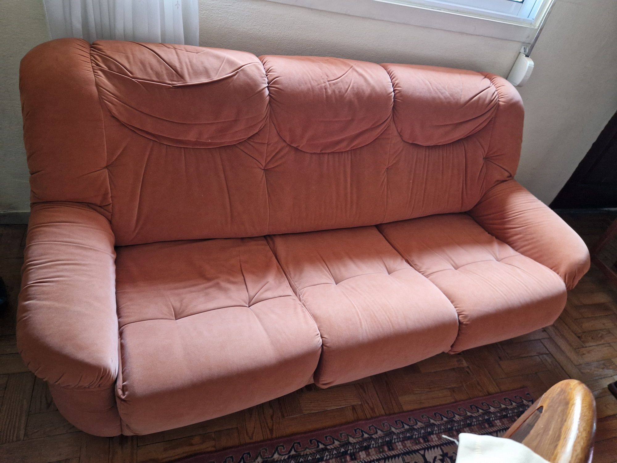 Novo preço - Sofa-cama de 3 lugares - em óptimo estado