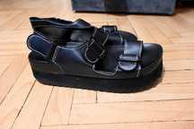 Czarne sandały platformy H&M DIVIDED r. 38