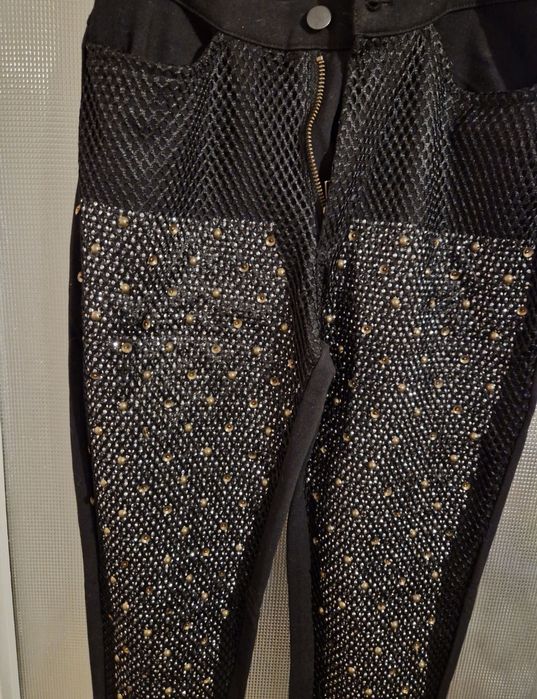 Czarne jeansowe spodnie typu rurki odzobne, H&M XS/S