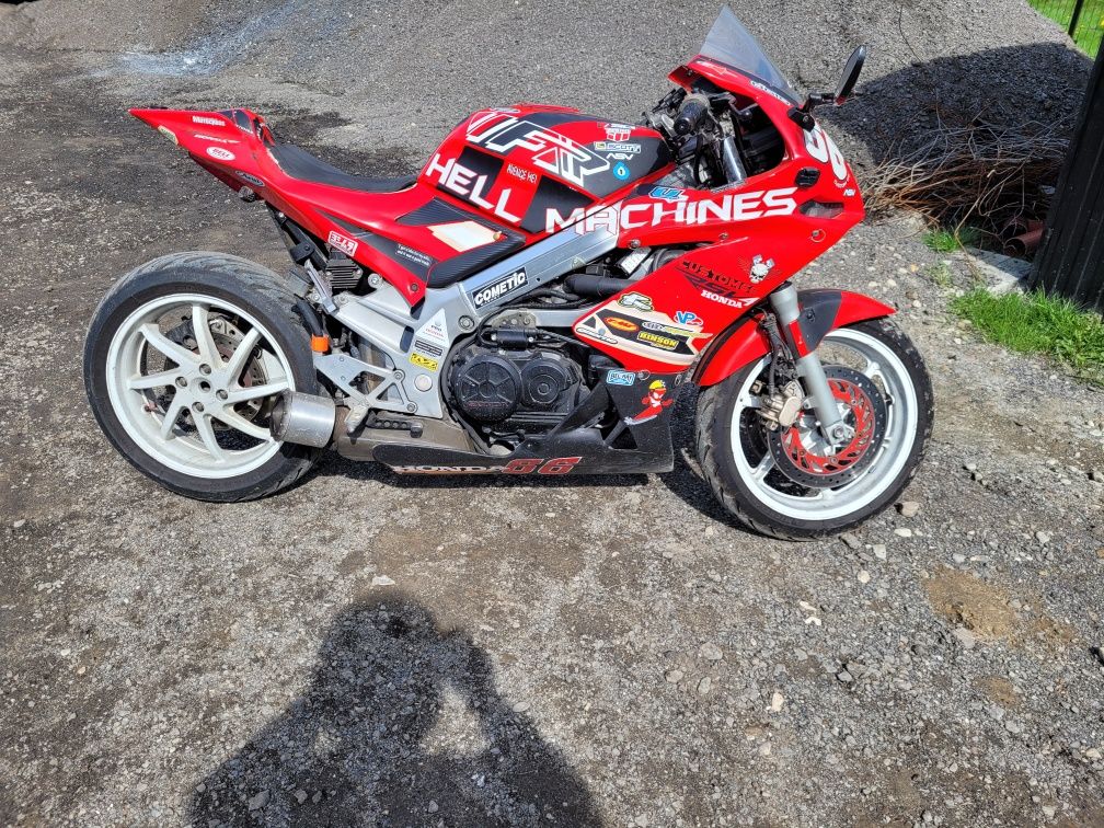 Honda vfr 750 na sprzedaż