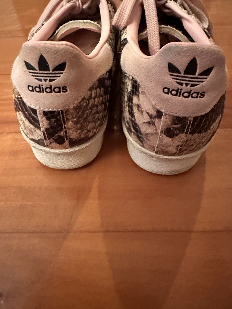 Vendo ténis Adidas -39 1/3  rosa e castanho