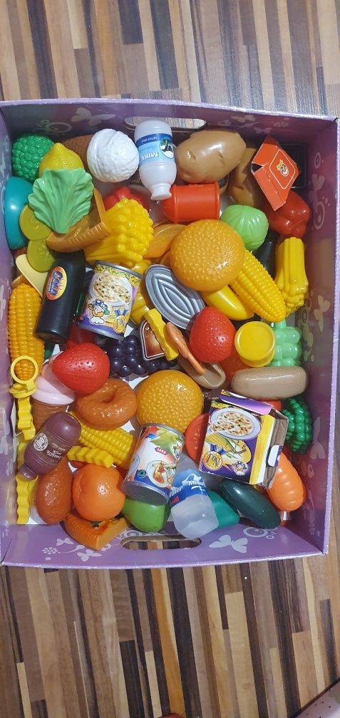 Zabawkowe produkty spożywcze artykuły jedzonko ok 90 szt