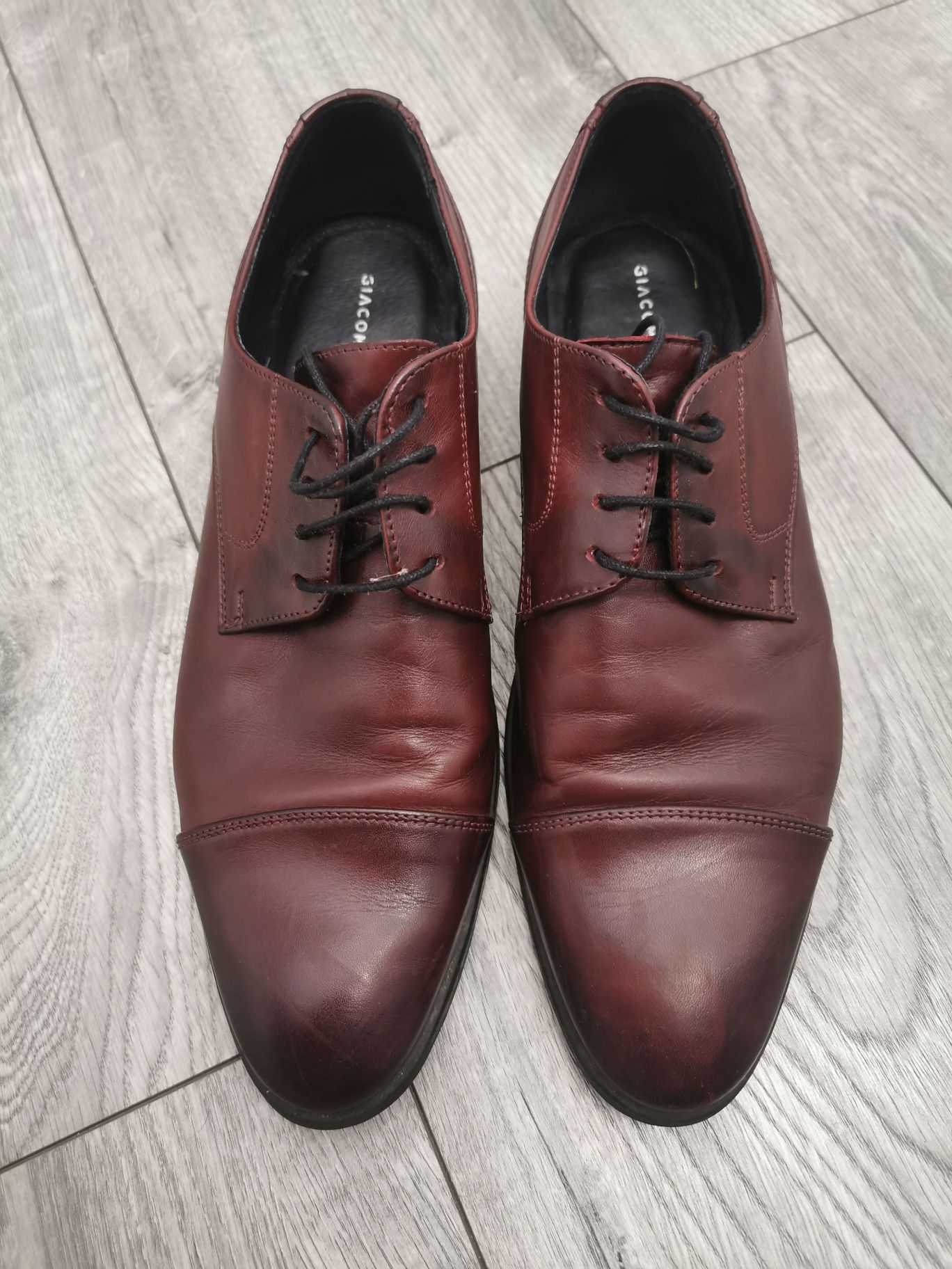 Burgundowe buty ślubne eleganckie Giacomo Contii