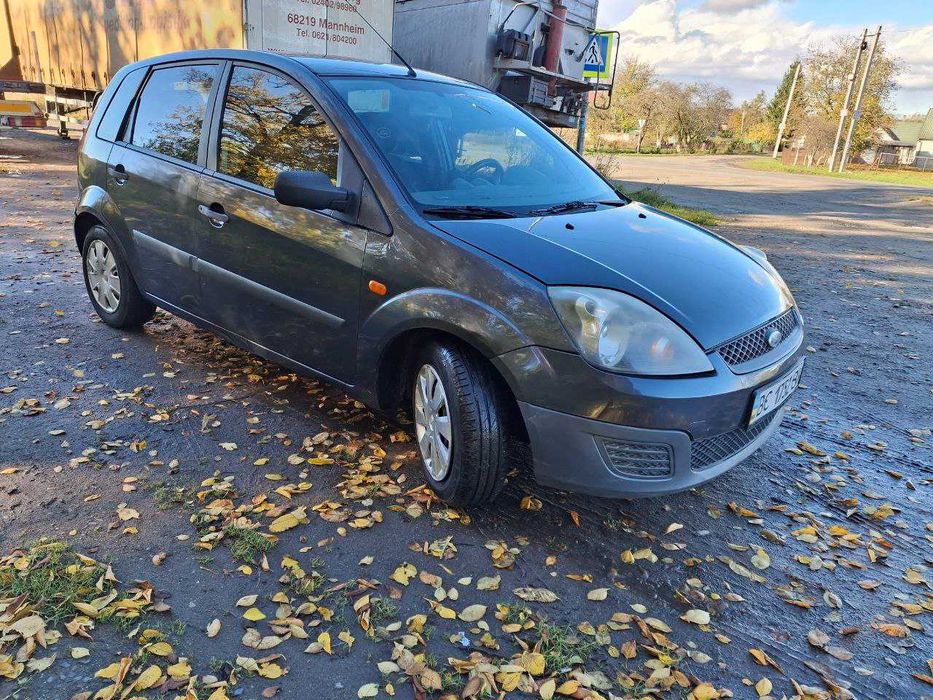 Автомобіль Форд фієста 2007 рік 1.4 бензин