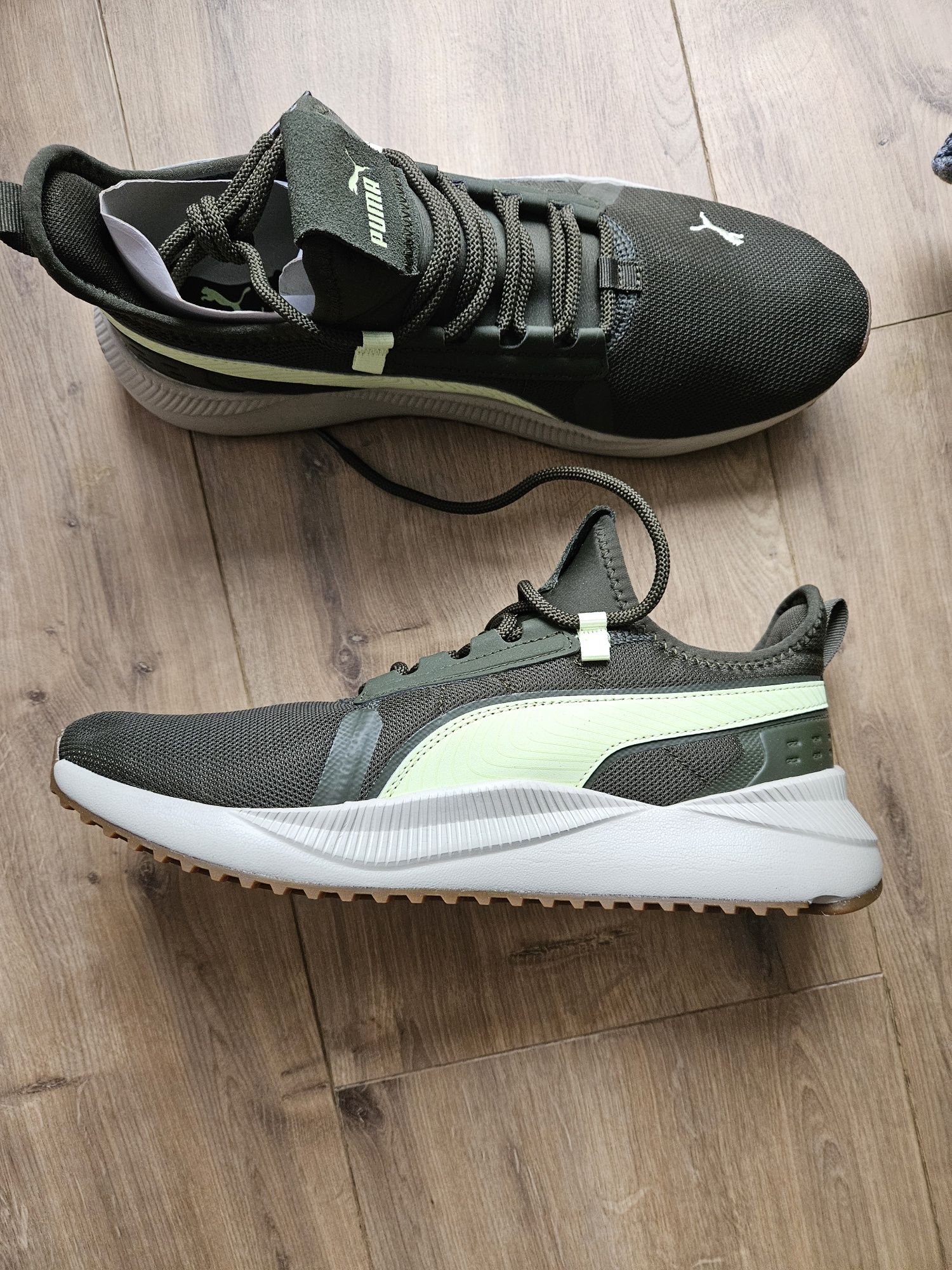 Puma Pacer Future Street buty adidasy z siatką, lekkie wygodne, 42.52,