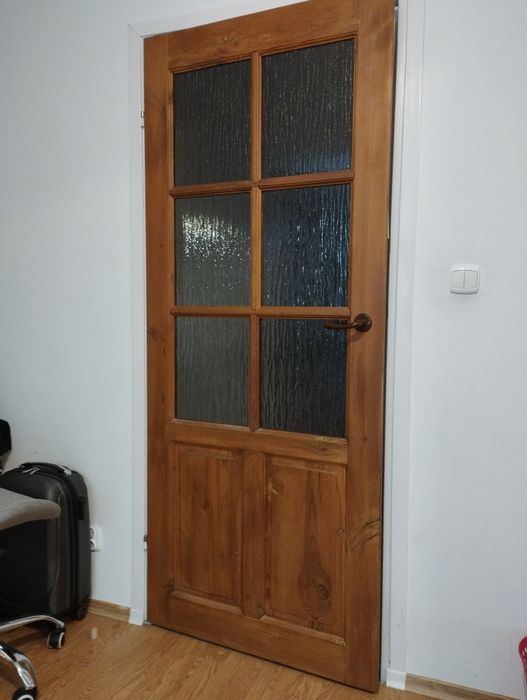 2x drewniane drzwi z przeszkleniem 80 prawe pokojowe