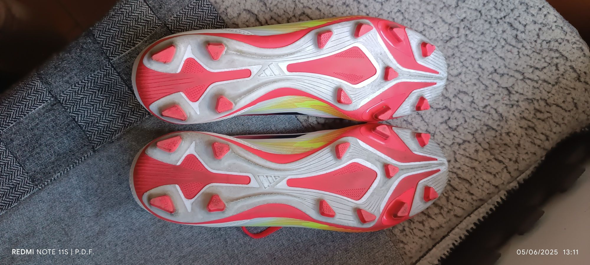 Chuteiras Adidas F50, n° 43 1/2.