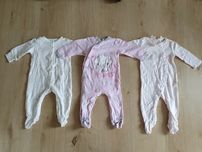 Sprzedam zestaw body. Body różnych firm: Smyk, Disney, Reserved, 5-10-