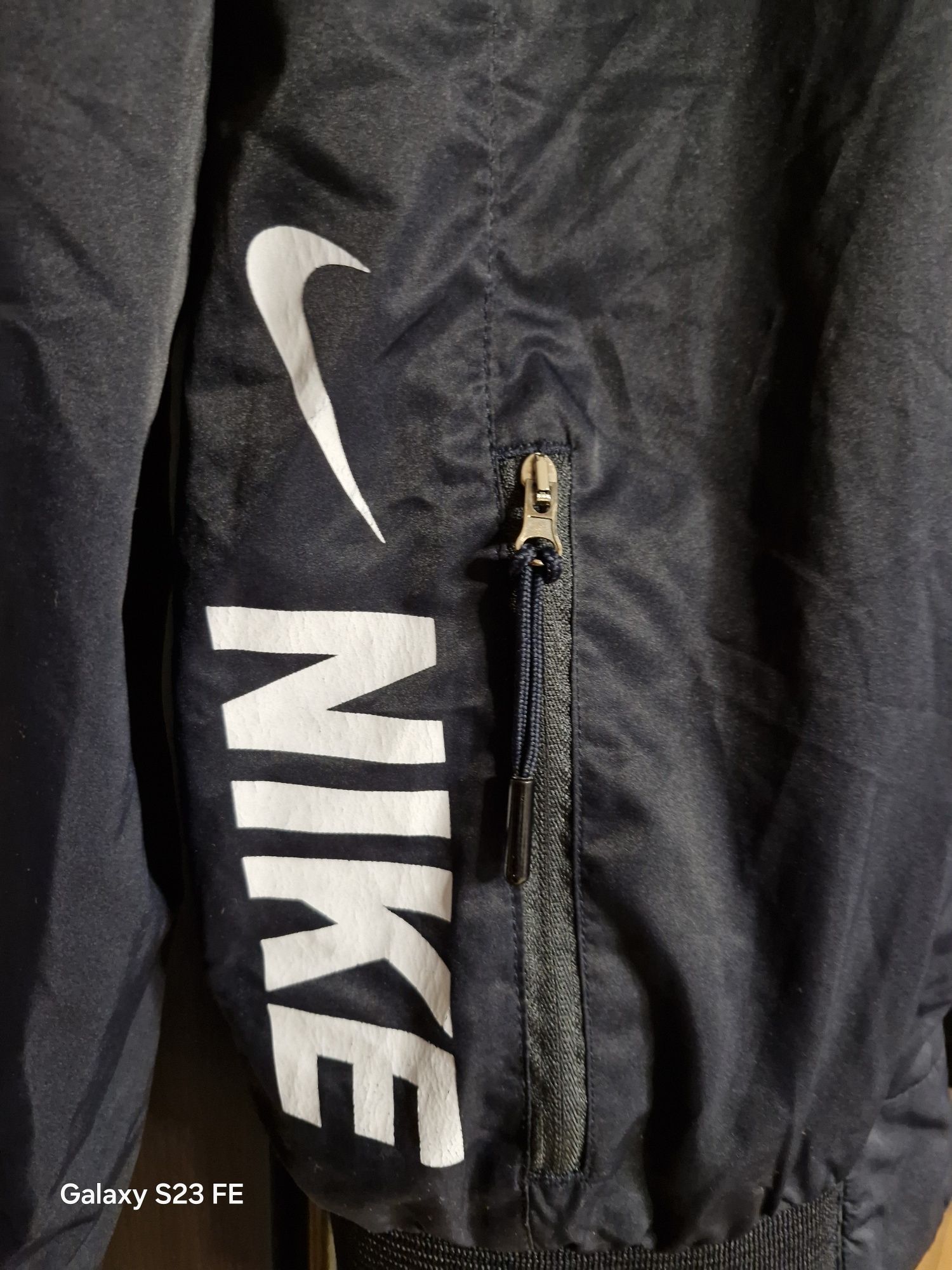 Kurtka wiosenna męska Nike rozmiar L stan idealny