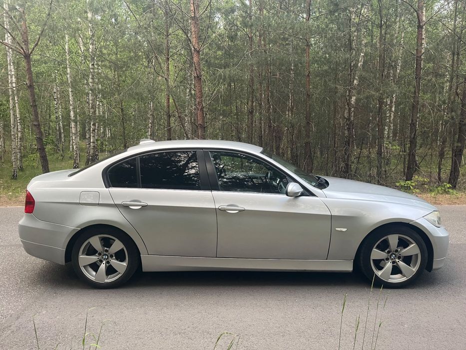 BMW e90 320d 2005 r.