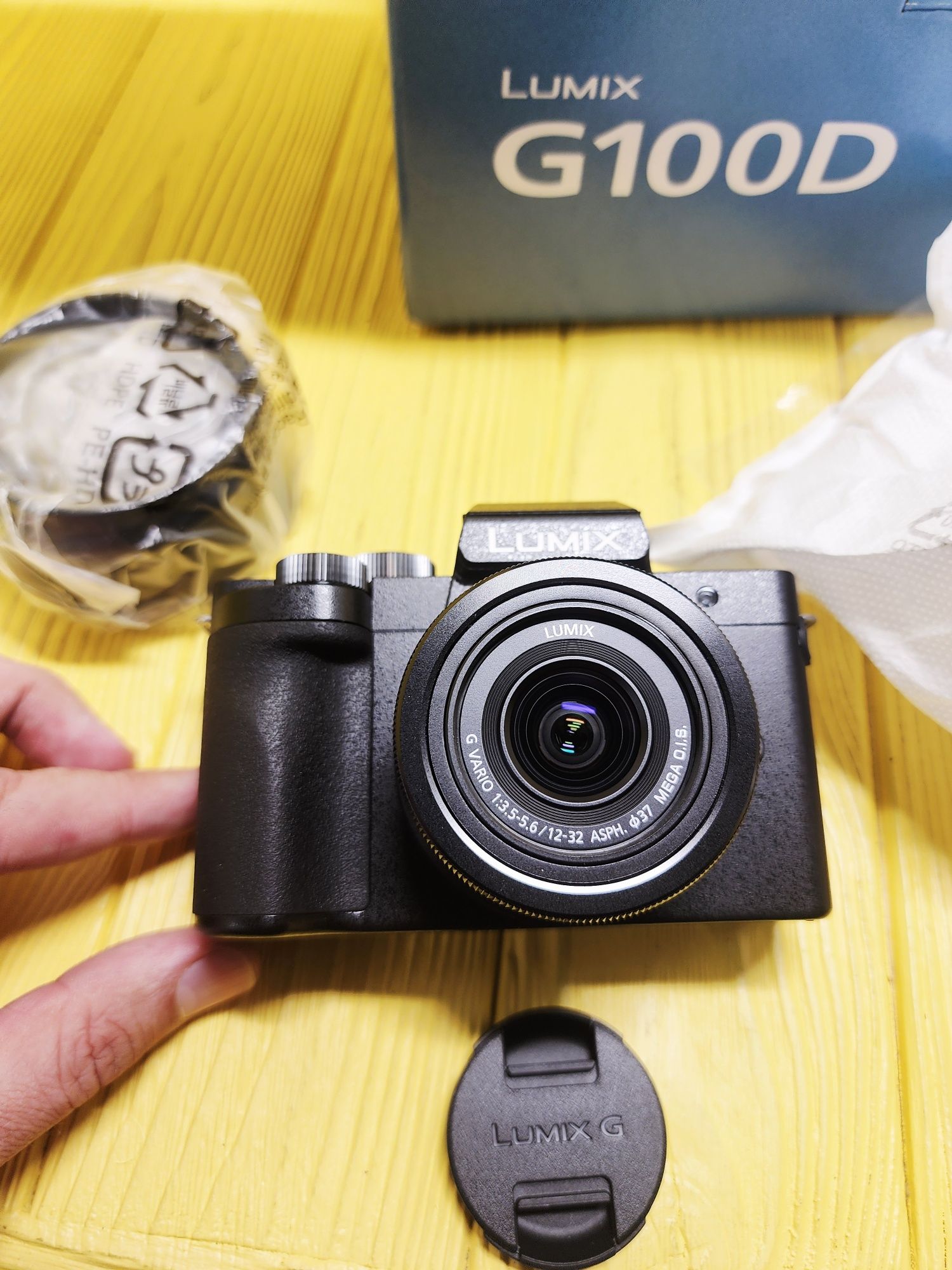 Panasonic Lumix DC-G100DW (Double kit) Lumix G Vario 12-32mm +45-150mm