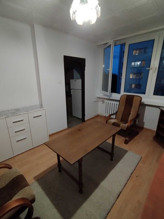 Wynajmę 2-pokojowe mieszkanie w centrum miasta.