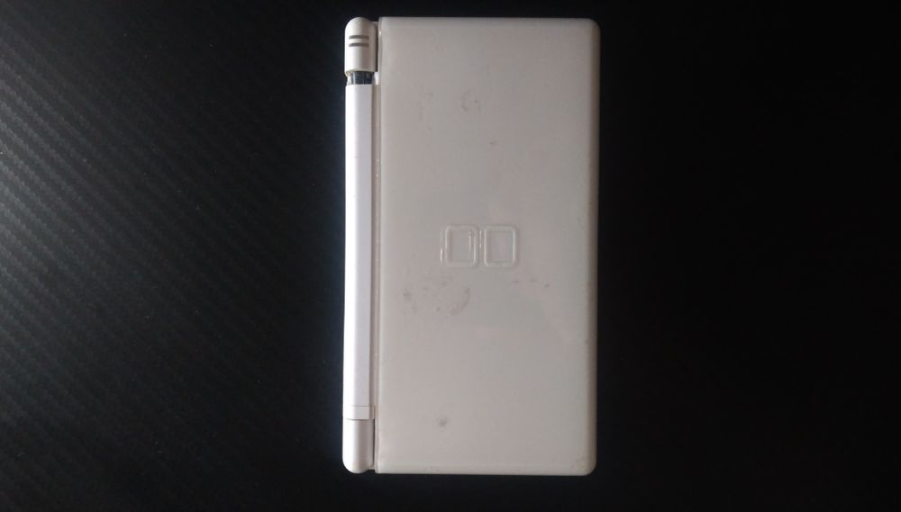Nintendo DS Lite