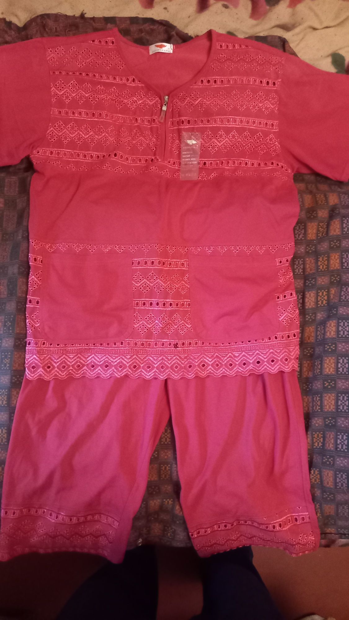 Женские  летние  костюмы  Новые.