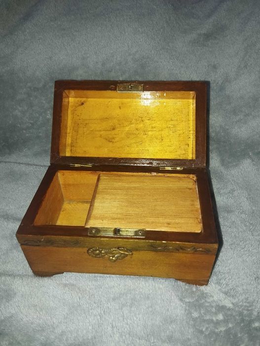 stara drewniana  pozytywka ładnie gra nie zacina Klucz